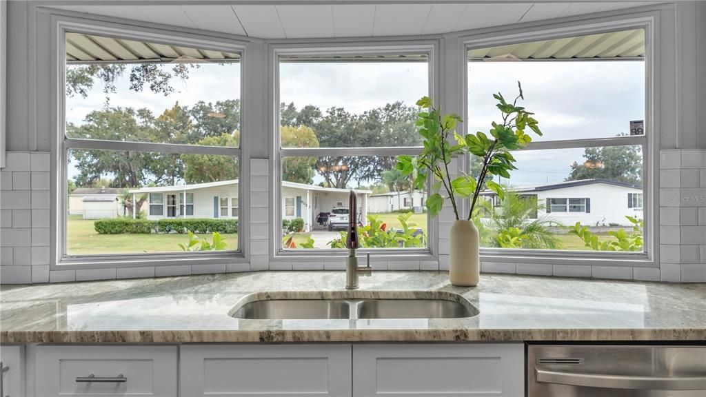 For Sale: $219,000 (2 beds, 2 baths, 1242 Square Feet)