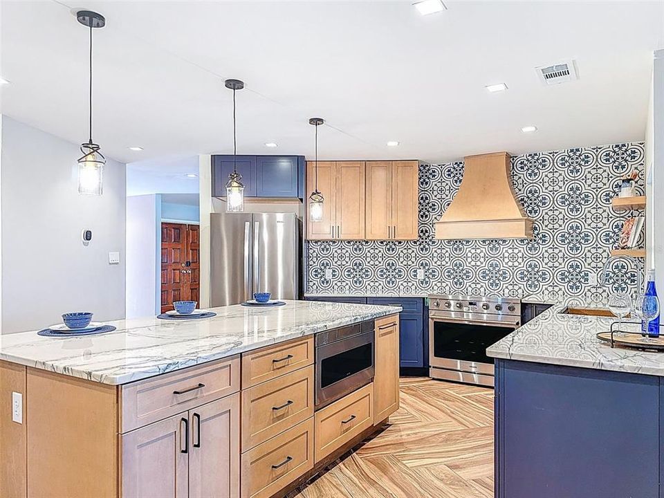 На продажу: $624,900 (3 спален, 3 ванн, 2791 Квадратных фут)