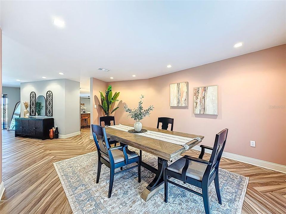 На продажу: $624,900 (3 спален, 3 ванн, 2791 Квадратных фут)