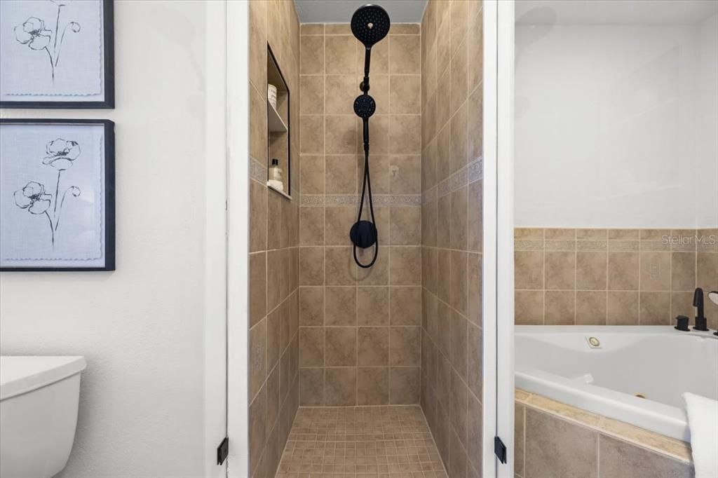 For Sale: $525,000 (3 beds, 2 baths, 1540 Square Feet)