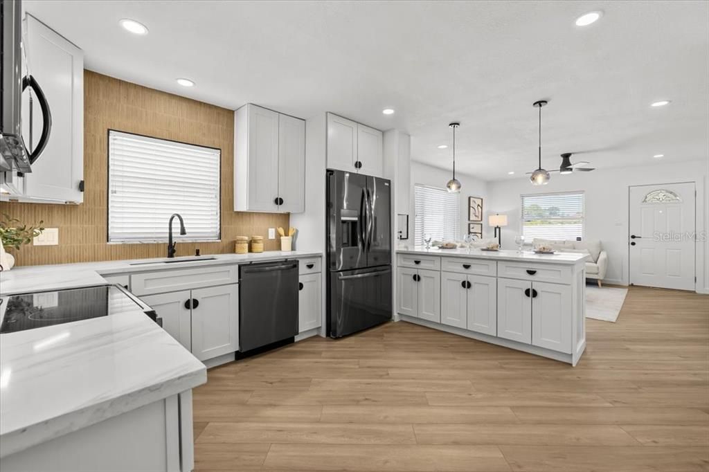 For Sale: $525,000 (3 beds, 2 baths, 1540 Square Feet)