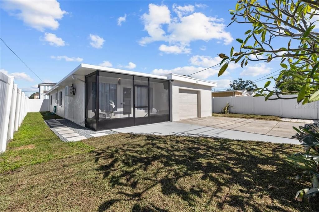 For Sale: $525,000 (3 beds, 2 baths, 1540 Square Feet)