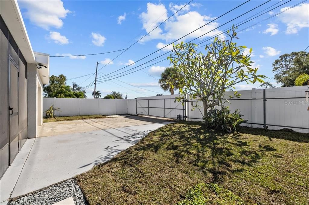 For Sale: $525,000 (3 beds, 2 baths, 1540 Square Feet)