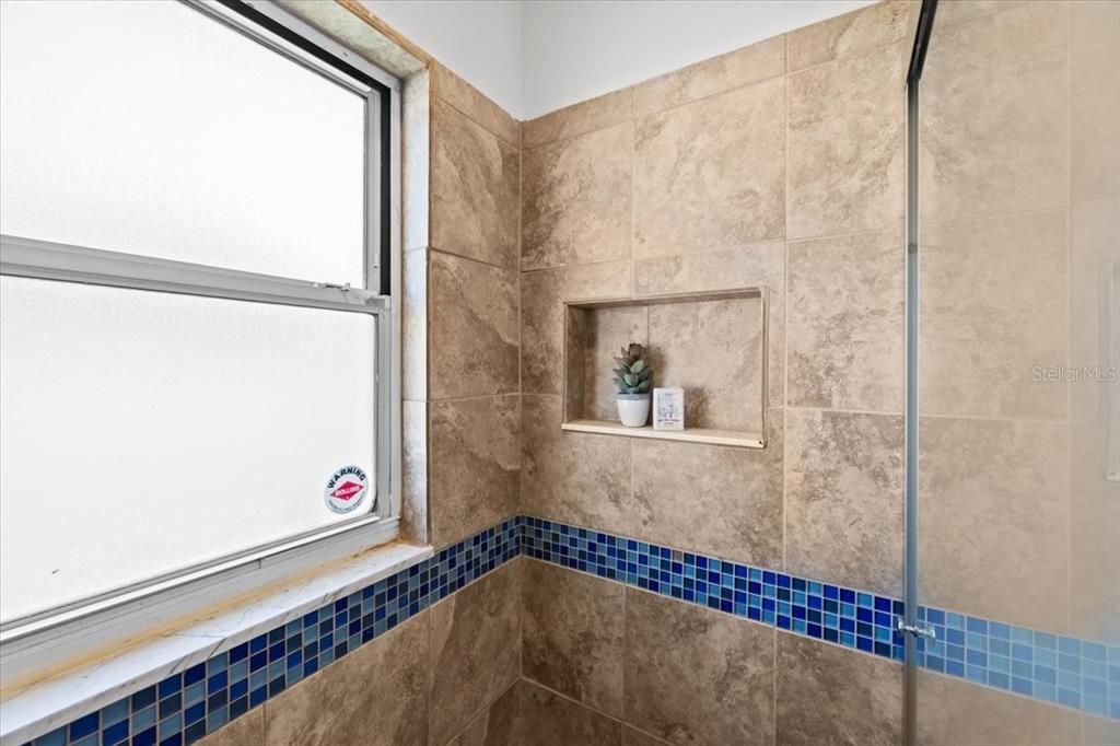 For Sale: $525,000 (3 beds, 2 baths, 1540 Square Feet)