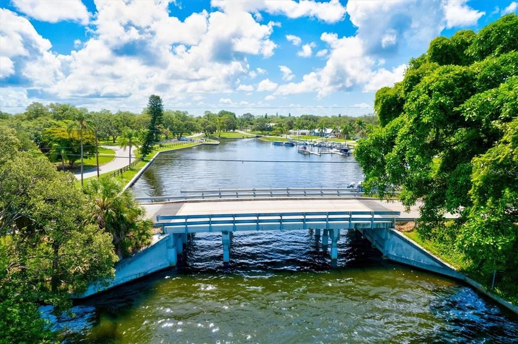 На продажу: $329,900 (0.25 acres)