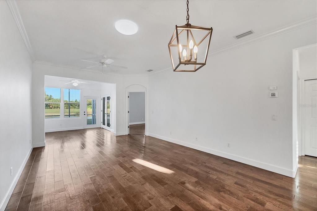 En Venta: $330,000 (2 camas, 2 baños, 1264 Pies cuadrados)