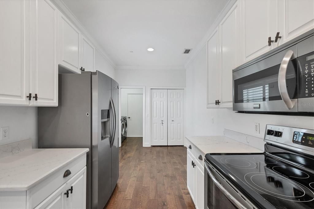 En Venta: $330,000 (2 camas, 2 baños, 1264 Pies cuadrados)