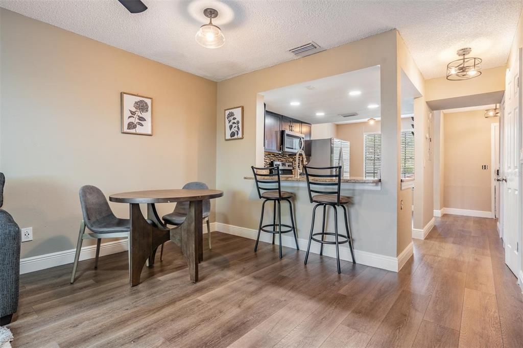 En Venta: $259,000 (2 camas, 2 baños, 1120 Pies cuadrados)