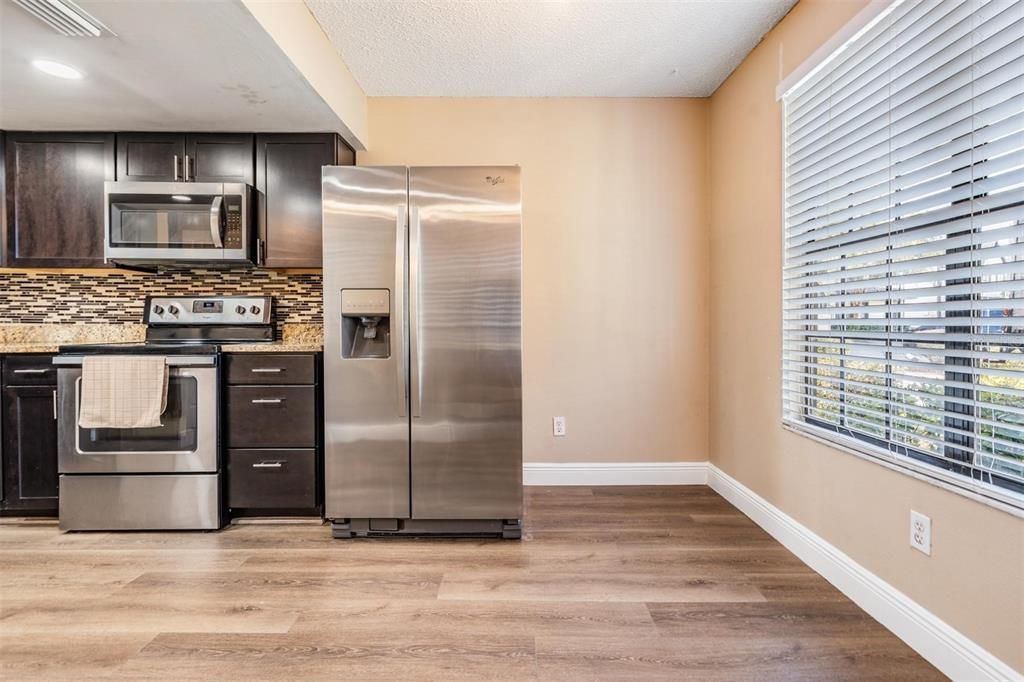 En Venta: $259,000 (2 camas, 2 baños, 1120 Pies cuadrados)