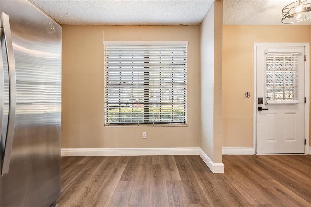 En Venta: $259,000 (2 camas, 2 baños, 1120 Pies cuadrados)