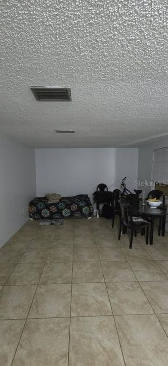 Activo con contrato: $389,000 (6 camas, 0 baños, 1872 Pies cuadrados)