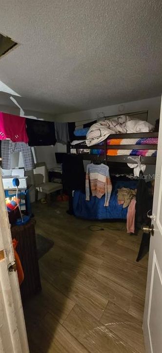 Activo con contrato: $389,000 (6 camas, 0 baños, 1872 Pies cuadrados)