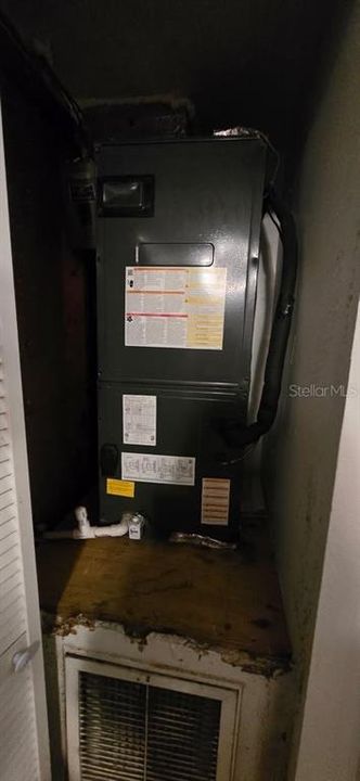 Activo con contrato: $389,000 (6 camas, 0 baños, 1872 Pies cuadrados)