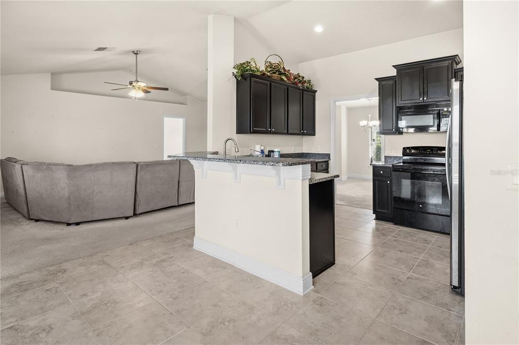 For Rent: $3,200 (3 beds, 2 baths, 1824 Square Feet)