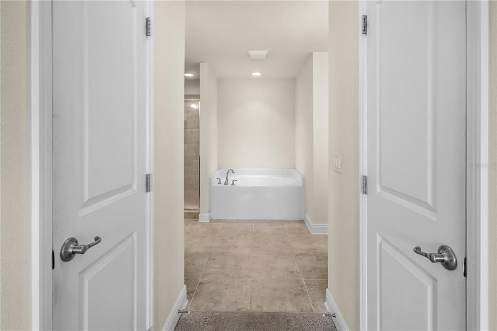 For Rent: $3,200 (3 beds, 2 baths, 1824 Square Feet)