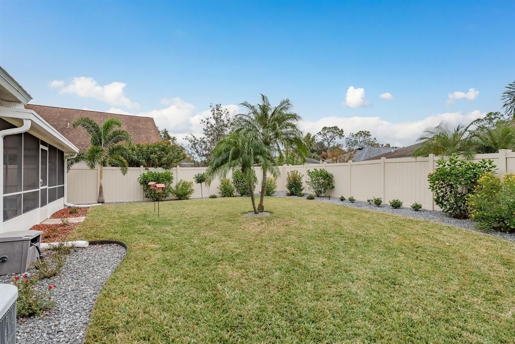 На продажу: $489,500 (4 спален, 2 ванн, 1745 Квадратных фут)