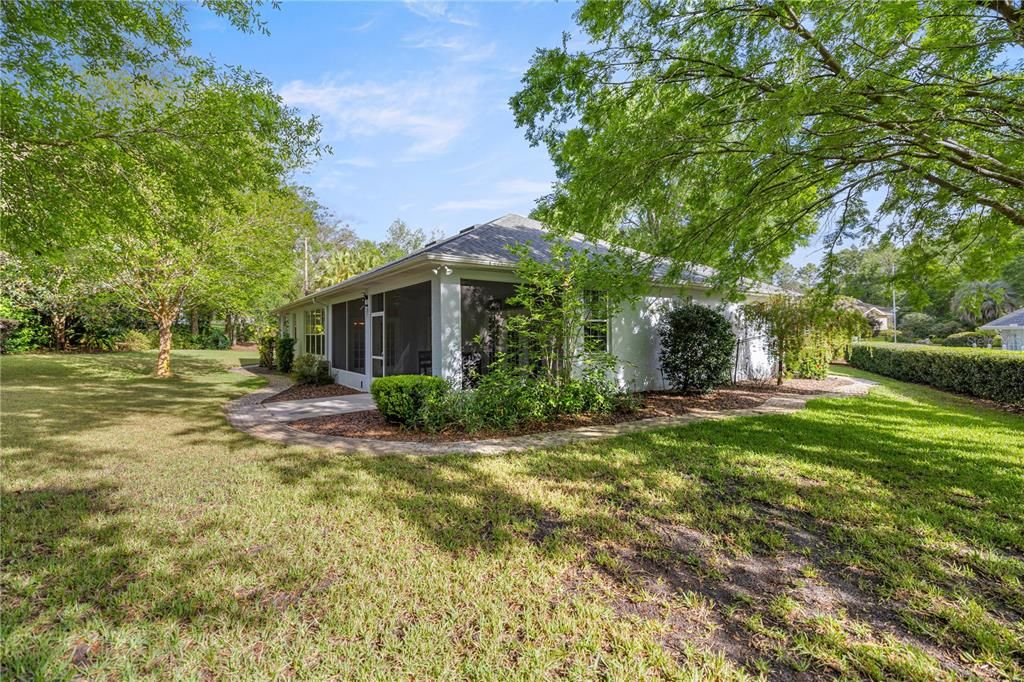 For Sale: $410,000 (3 beds, 2 baths, 2047 Square Feet)