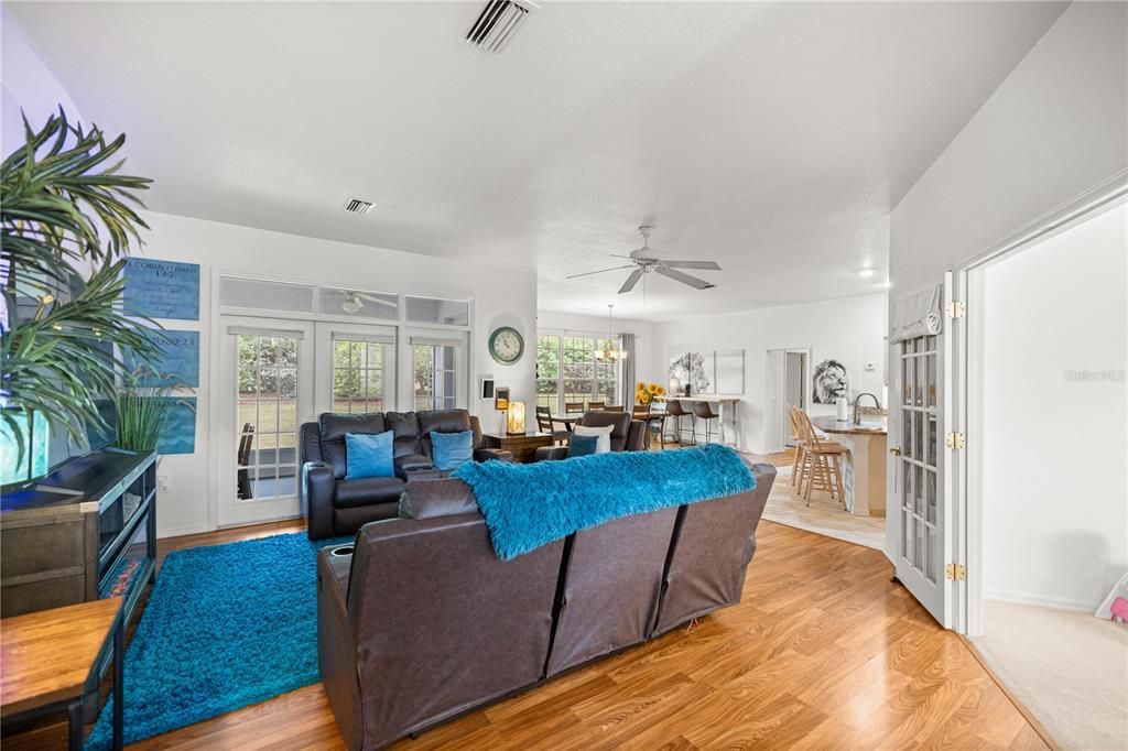 For Sale: $410,000 (3 beds, 2 baths, 2047 Square Feet)