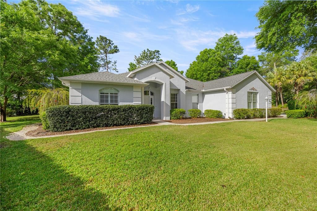 For Sale: $410,000 (3 beds, 2 baths, 2047 Square Feet)