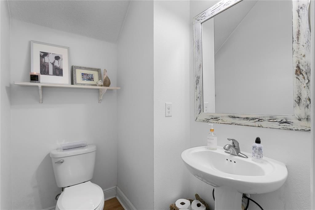 待售: $640,000 (5 贝兹, 3 浴室, 2912 平方英尺)