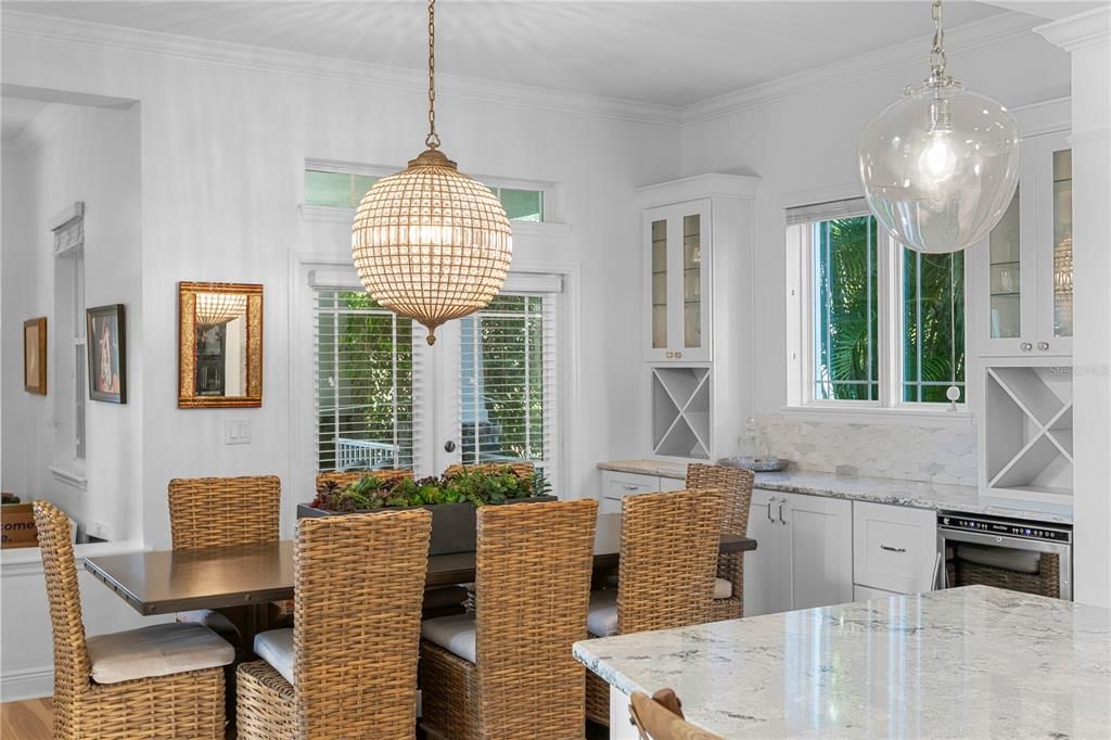 待售: $640,000 (5 贝兹, 3 浴室, 2912 平方英尺)