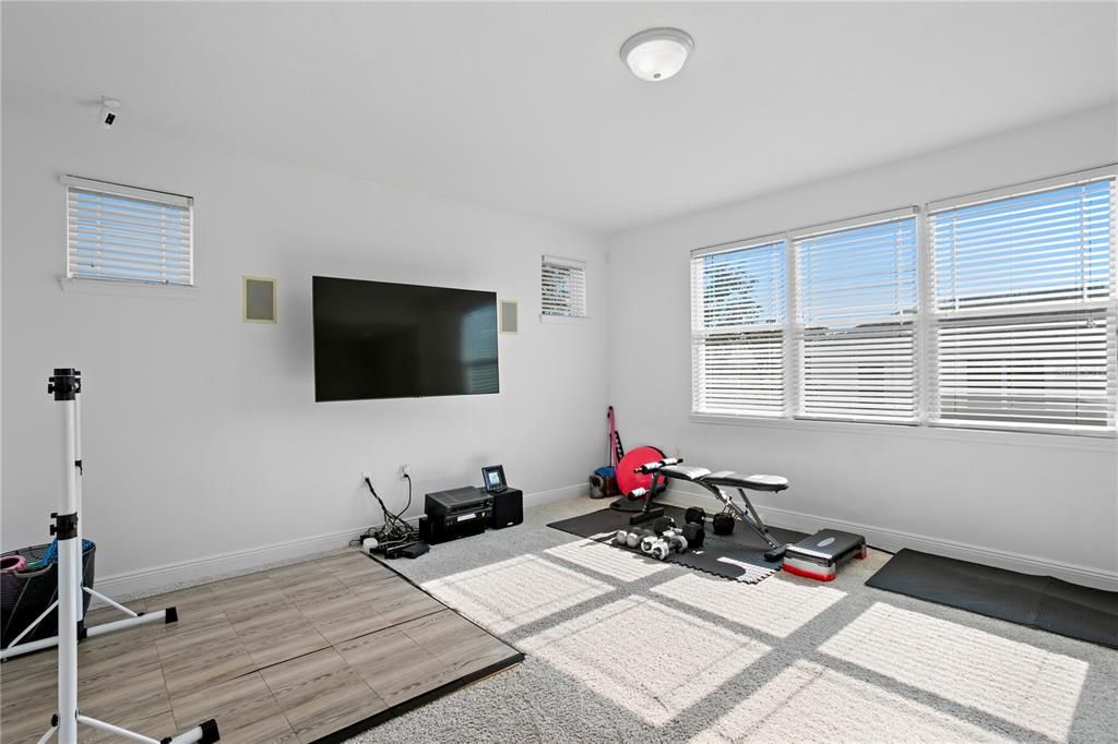 待售: $640,000 (5 贝兹, 3 浴室, 2912 平方英尺)