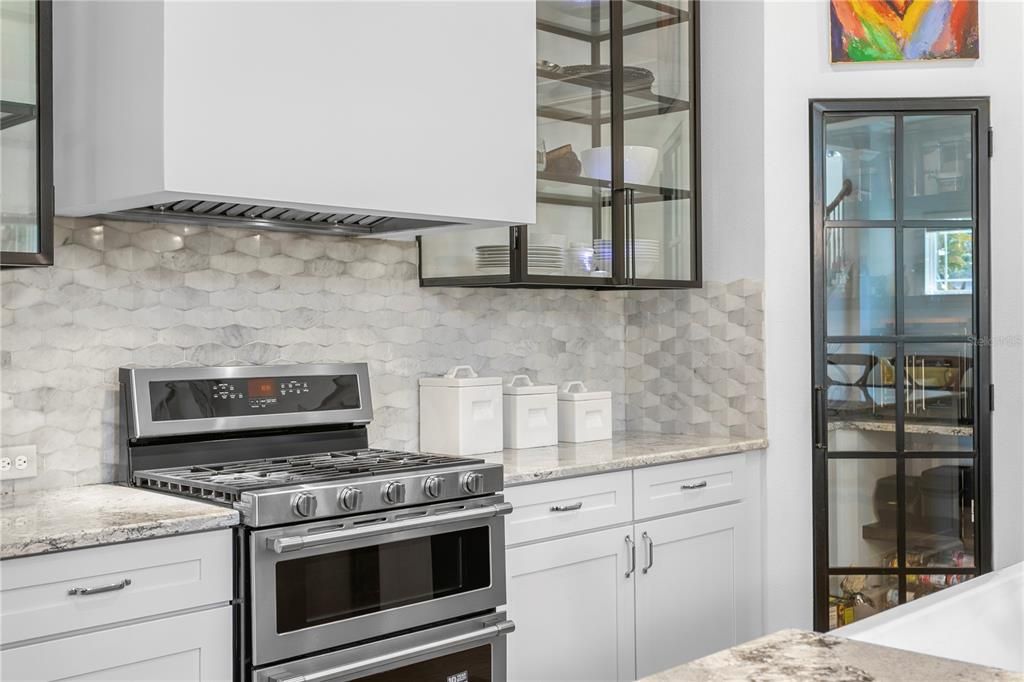 待售: $640,000 (5 贝兹, 3 浴室, 2912 平方英尺)