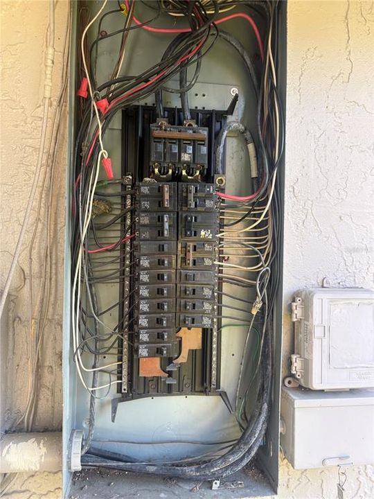 待售: $239,000 (5 贝兹, 3 浴室, 1521 平方英尺)