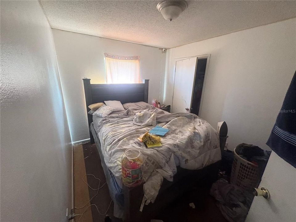 待售: $239,000 (5 贝兹, 3 浴室, 1521 平方英尺)