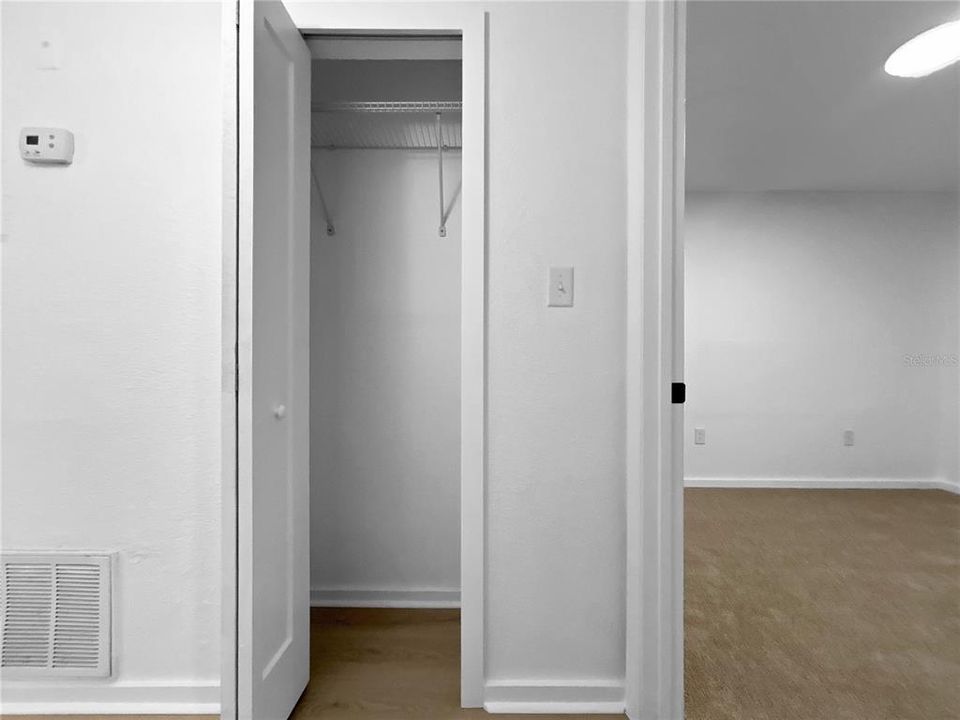 待售: $199,990 (3 贝兹, 2 浴室, 893 平方英尺)