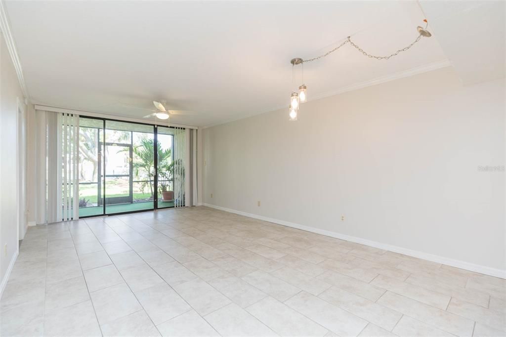 For Rent: $1,795 (2 beds, 2 baths, 955 Square Feet)