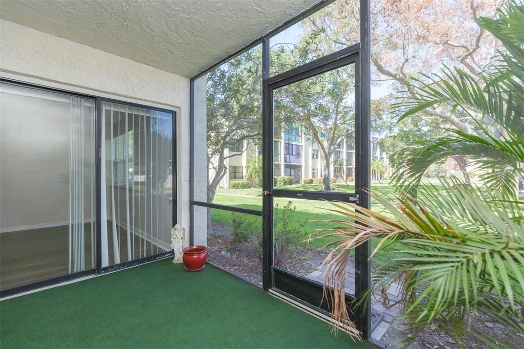 For Rent: $1,795 (2 beds, 2 baths, 955 Square Feet)