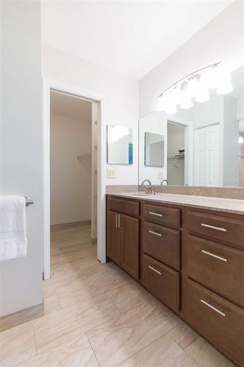 For Rent: $1,795 (2 beds, 2 baths, 955 Square Feet)