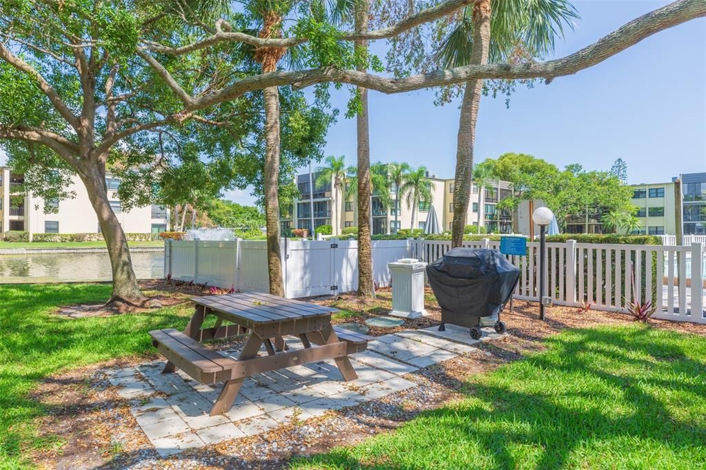 For Rent: $1,795 (2 beds, 2 baths, 955 Square Feet)