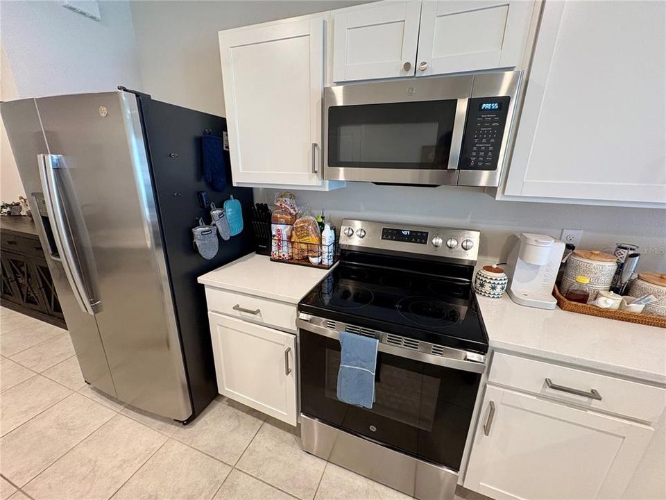 В аренду: $2,400 (3 спален, 2 ванн, 1431 Квадратных фут)