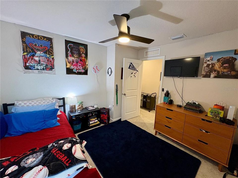 В аренду: $2,400 (3 спален, 2 ванн, 1431 Квадратных фут)