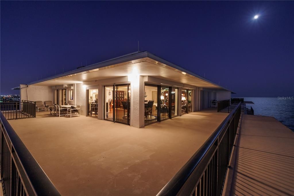 待售: $1,275,000 (3 贝兹, 2 浴室, 2543 平方英尺)