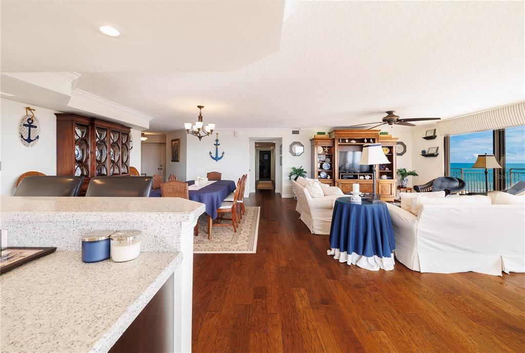 待售: $1,275,000 (3 贝兹, 2 浴室, 2543 平方英尺)