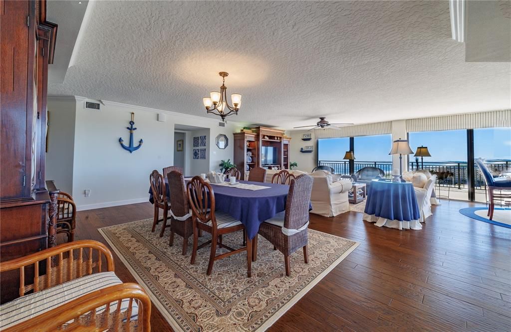 待售: $1,275,000 (3 贝兹, 2 浴室, 2543 平方英尺)