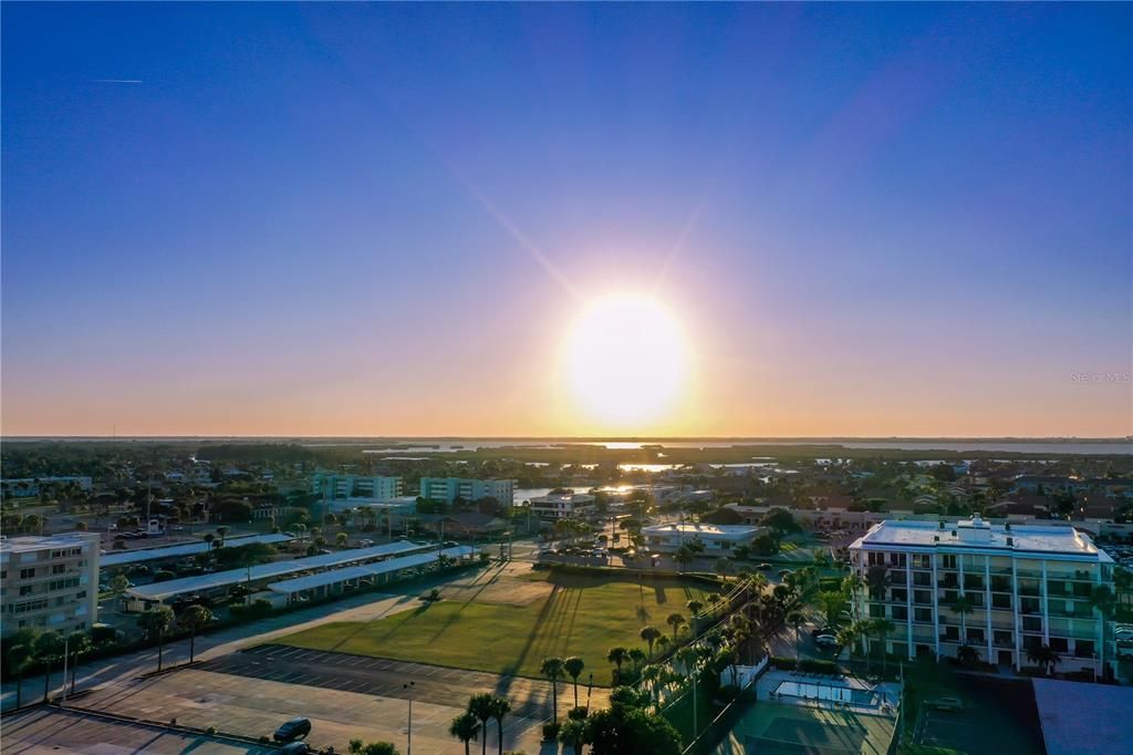 待售: $1,275,000 (3 贝兹, 2 浴室, 2543 平方英尺)