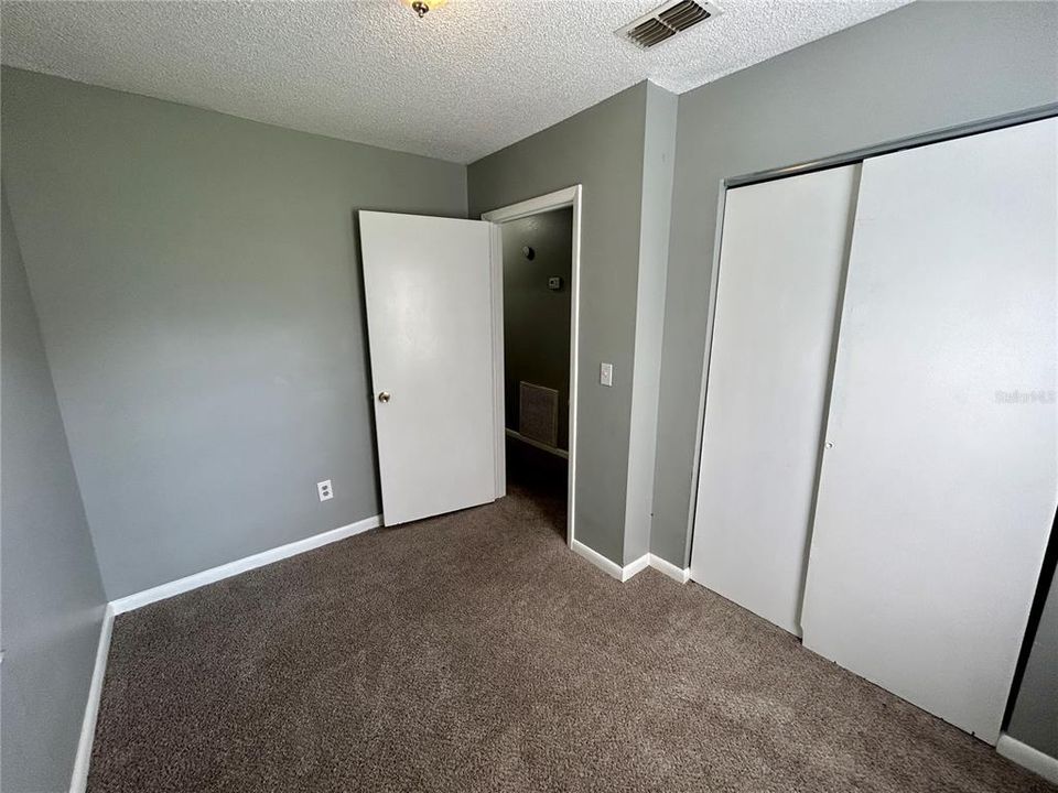 出租: $1,750 (3 贝兹, 1 浴室, 946 平方英尺)