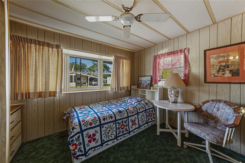 待售: $59,900 (2 贝兹, 1 浴室, 672 平方英尺)