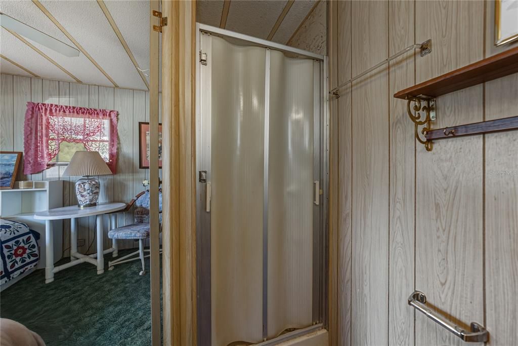 待售: $59,900 (2 贝兹, 1 浴室, 672 平方英尺)