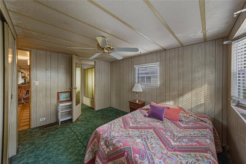 待售: $59,900 (2 贝兹, 1 浴室, 672 平方英尺)