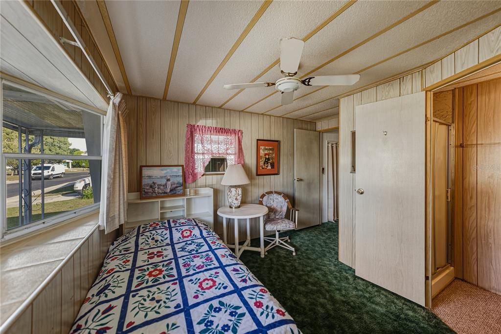 待售: $59,900 (2 贝兹, 1 浴室, 672 平方英尺)