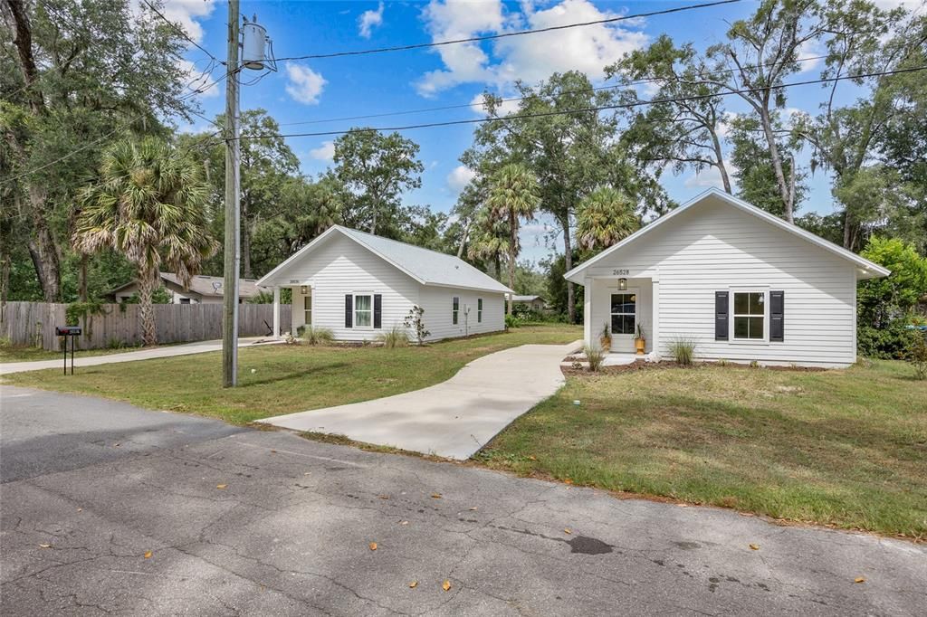 На продажу: $239,000 (3 спален, 2 ванн, 1103 Квадратных фут)