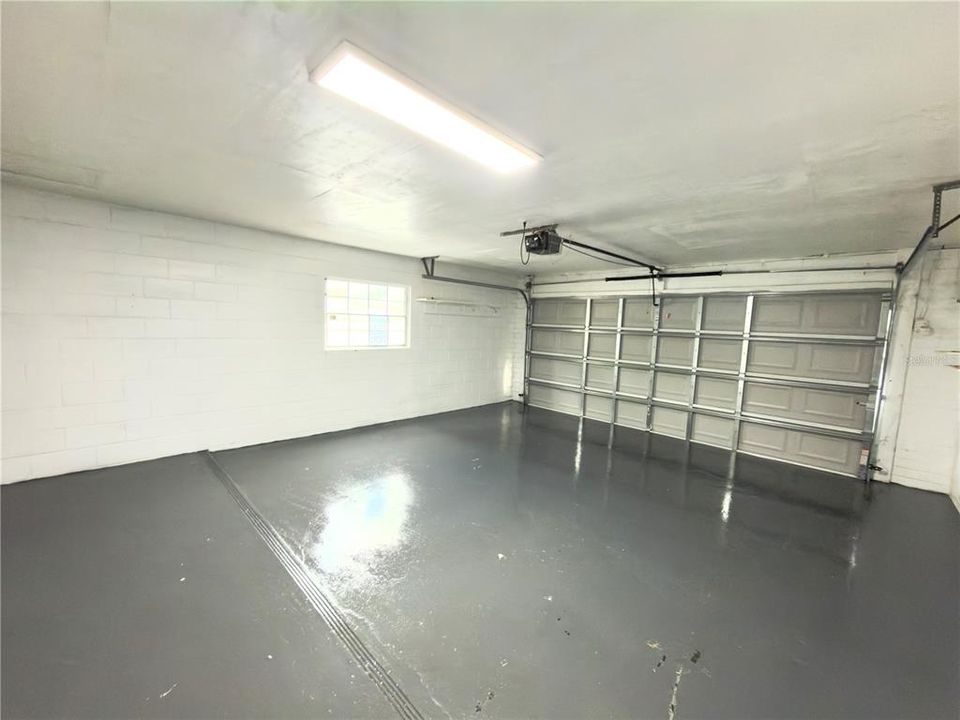 For Rent: $2,750 (3 beds, 2 baths, 1415 Square Feet)