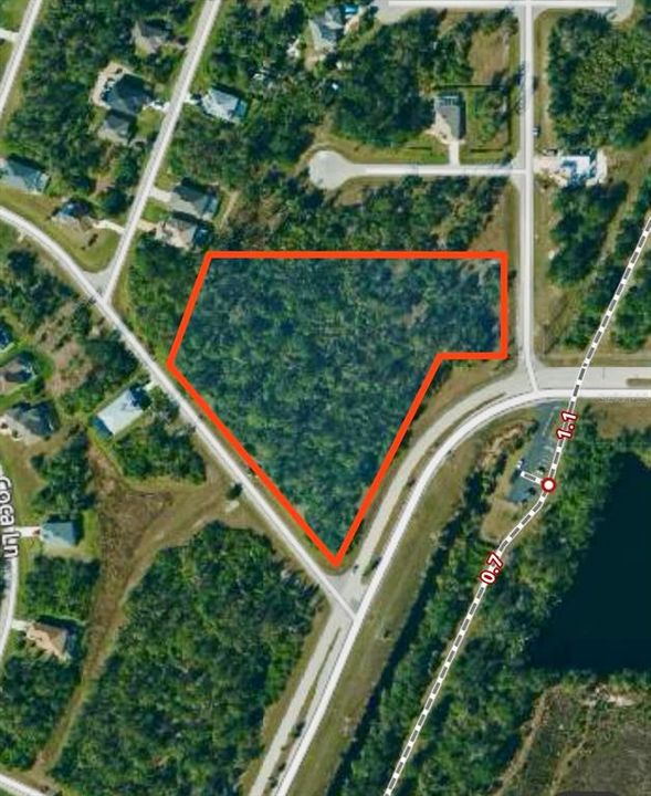 En Venta: $599,900 (4.92 acres)