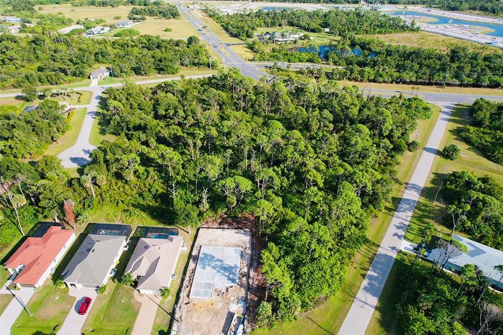 En Venta: $599,900 (4.92 acres)