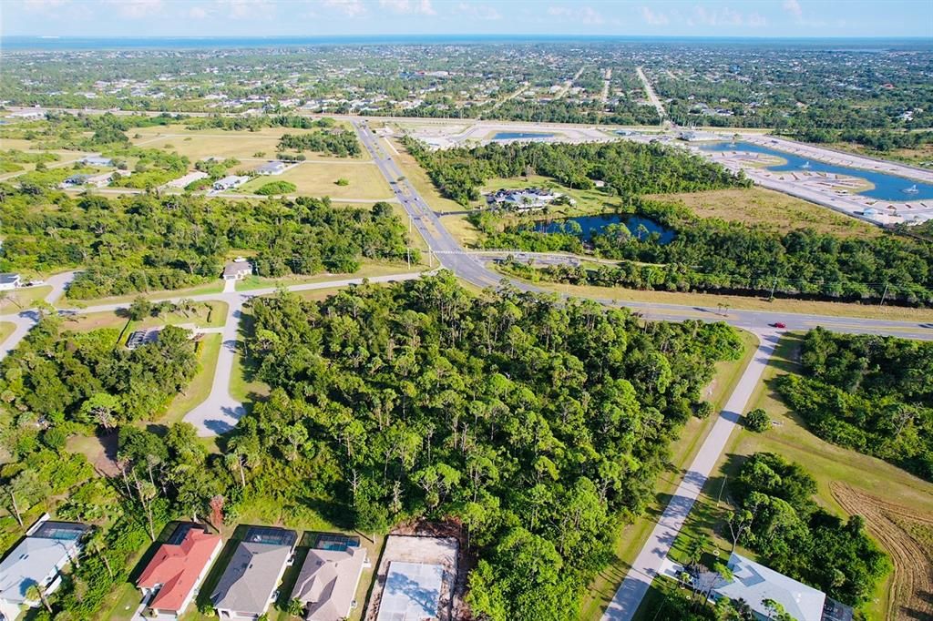 En Venta: $599,900 (4.92 acres)